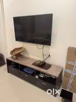 Samsung Smart TV 49 - Excellent condition