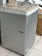 LG AUTOMATIE MACHINE  IN GOOD WORKING CONDITION