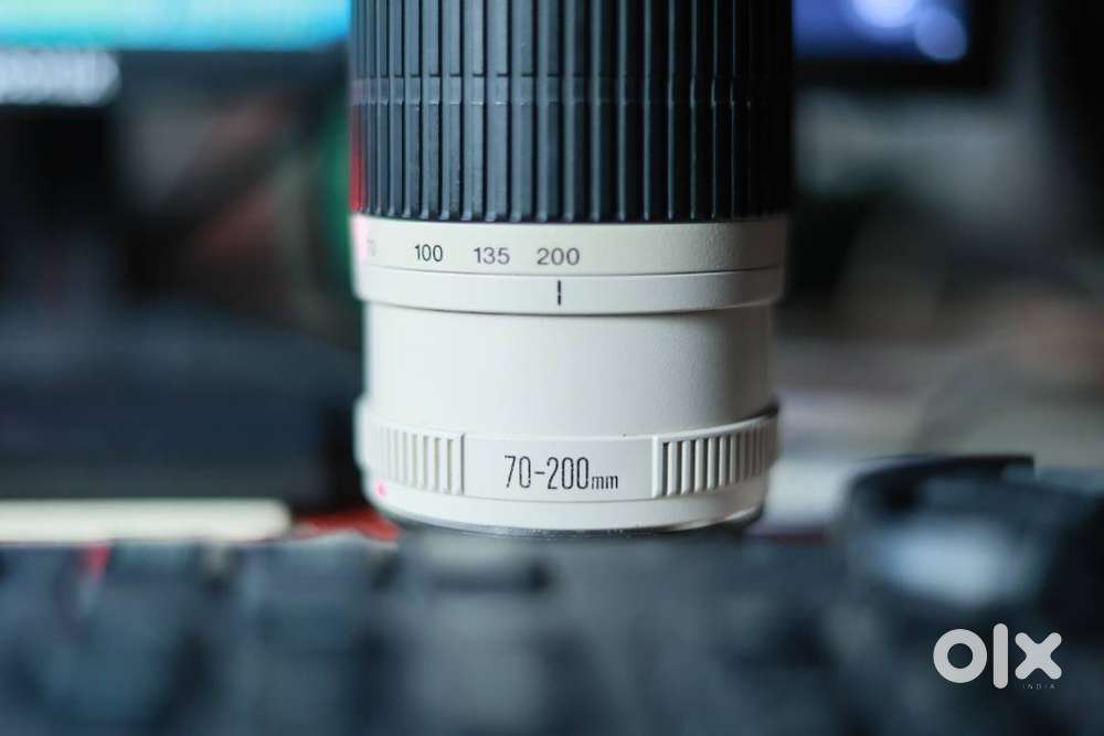 Canon 70-200mm f/4 lens  (EF mount)