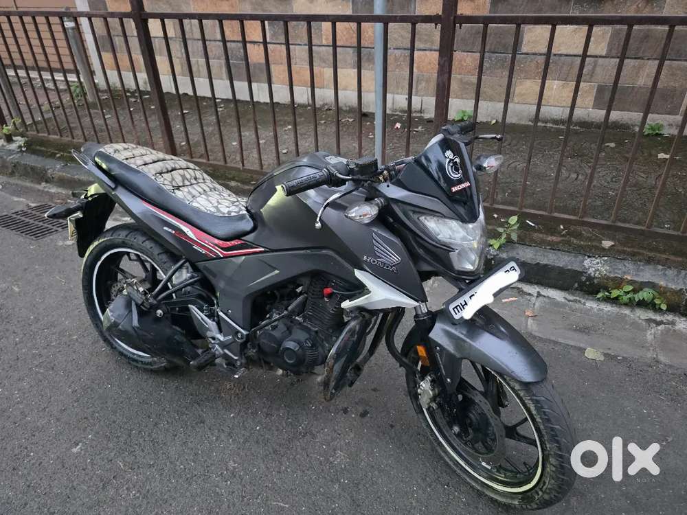 Honda Hornet 160R 2019 – Excellent Condition  23,000 km