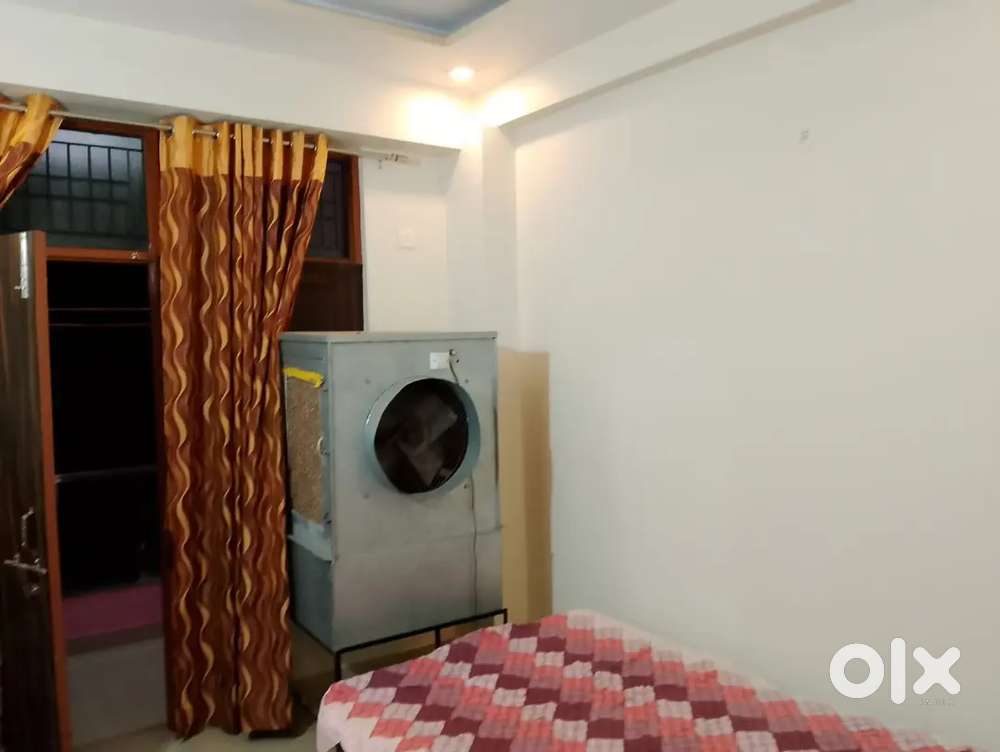 No kitchen furnished 1 Room available near Sachan petrol pump