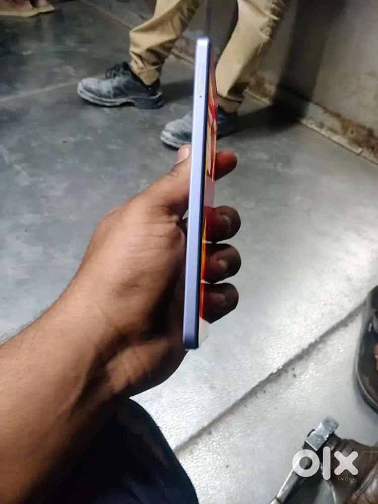 Only phone good condition 4/64