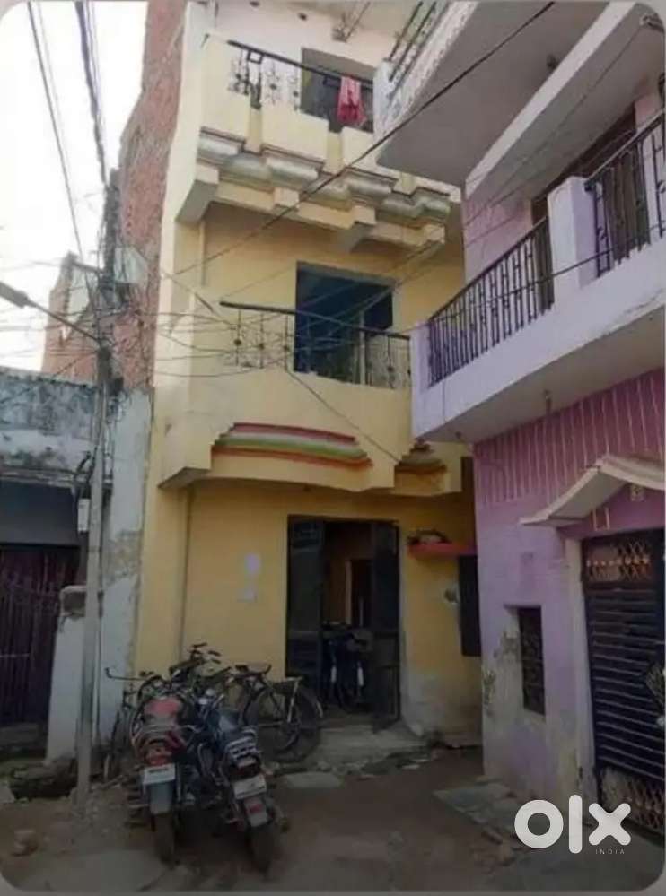 छात्रों के लिए रुम बेड, मैट्रेस, फैन, किचन के साथ