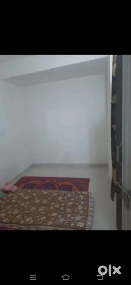 Looking for female flatmate for 1 bhk