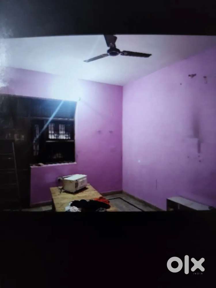 One room 3500 best for bachelor