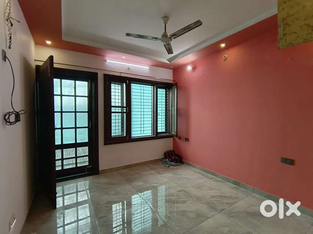 2 BHK Second Floor For Rent Near Seshmahal Nainital Road
