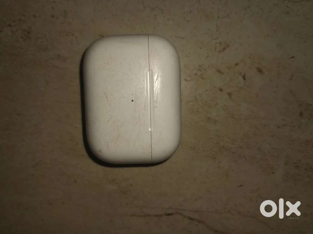 Apple AirPods (Original) – Excellent Condition,