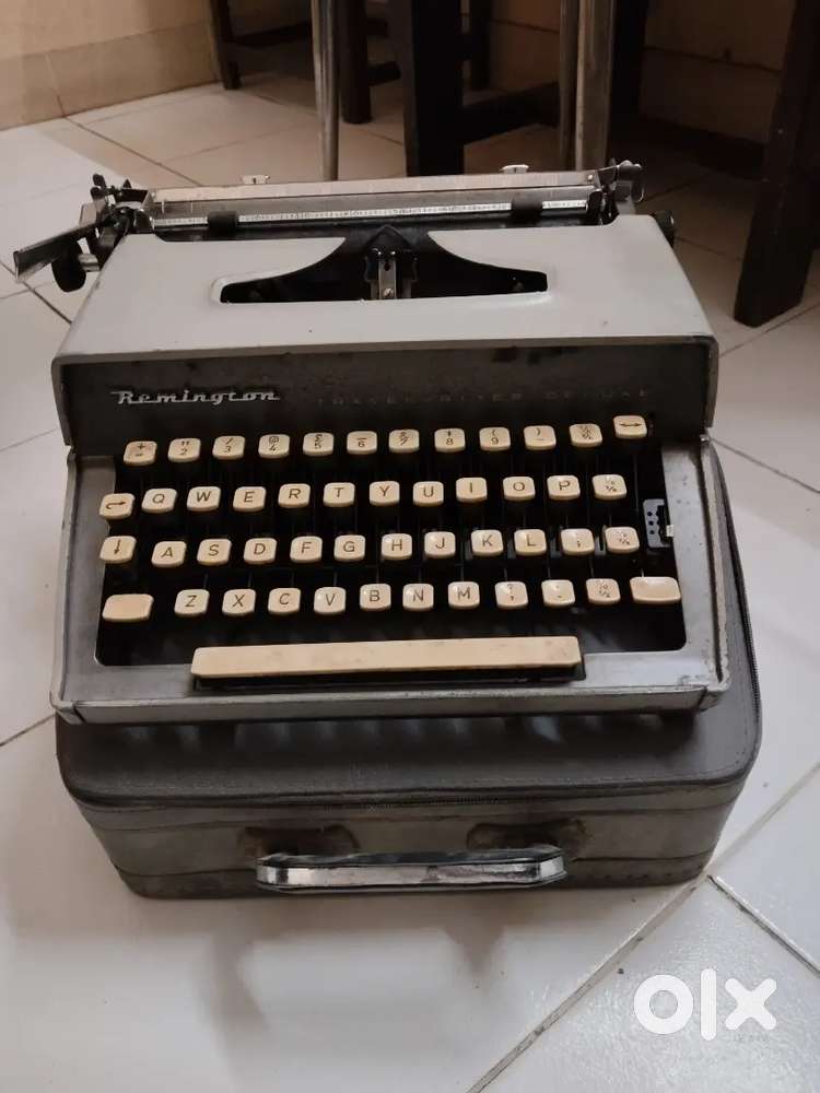 Remington Deluxe writer