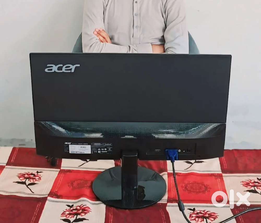Acer SAO 23.8 inch Full HD LED Backlit IPS panel inbuilt speaker