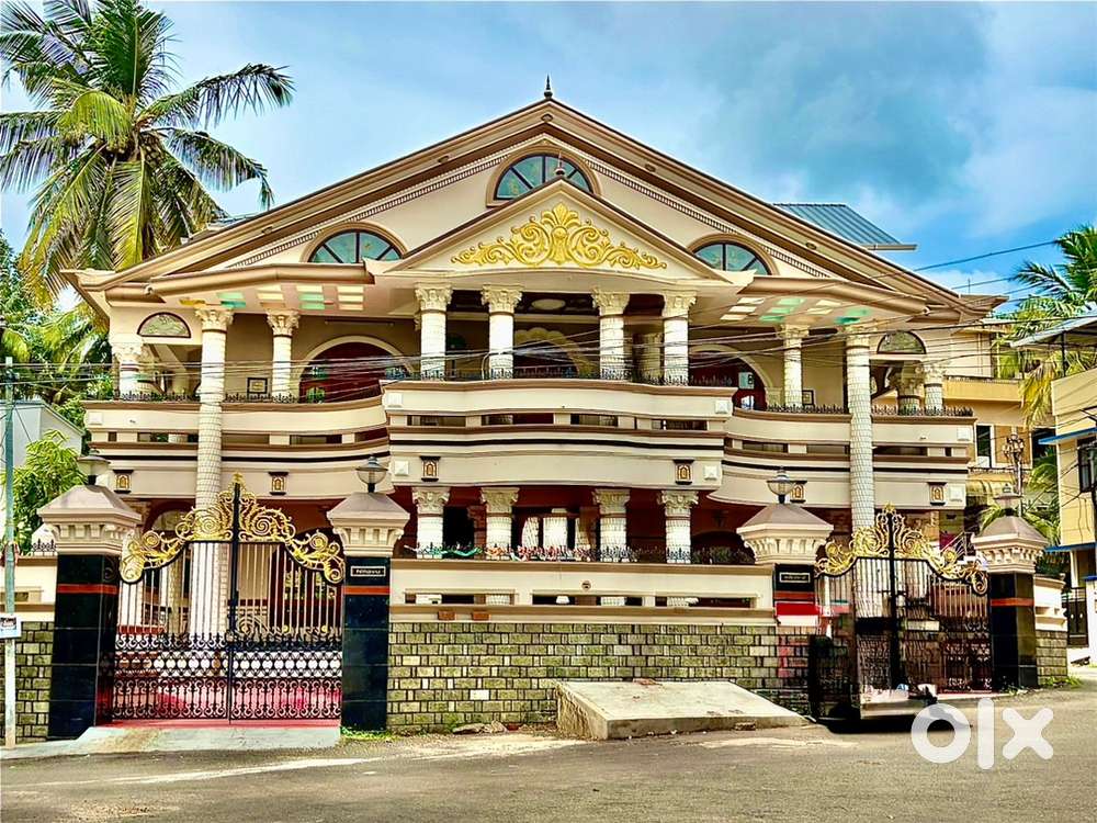 Super Luxury Furnished  Villa at Pattom-Kumarapuram, 8 BHK'Rent 65000