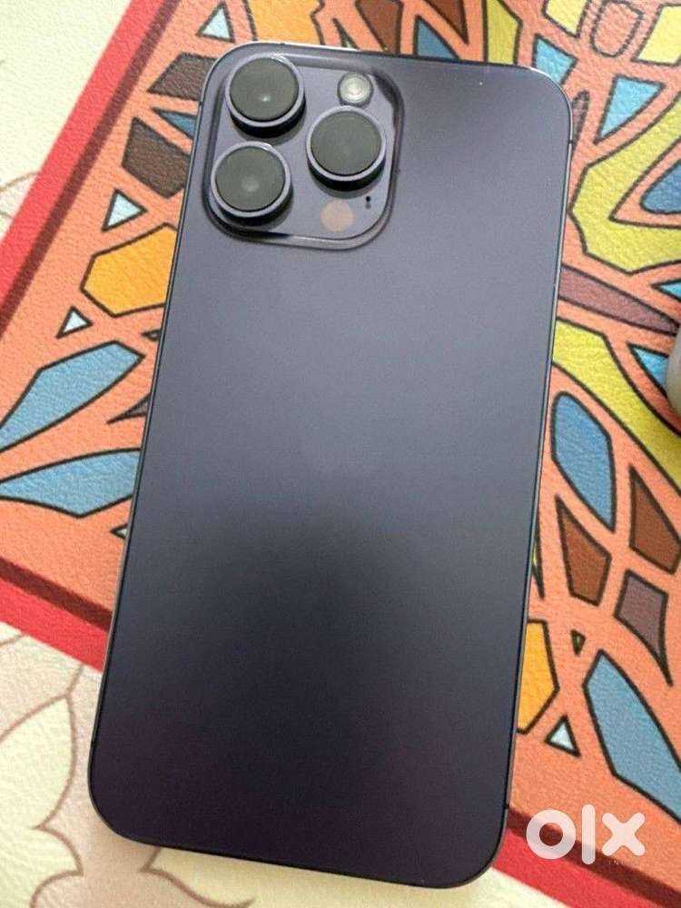 Selling My I Phone14 Pro Max 256 GB, 98% Battery Life, Good Condition.