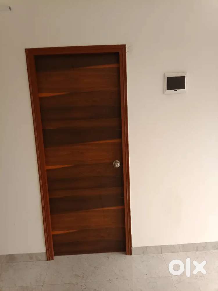 1 bhk master bed flat in nayghaw east