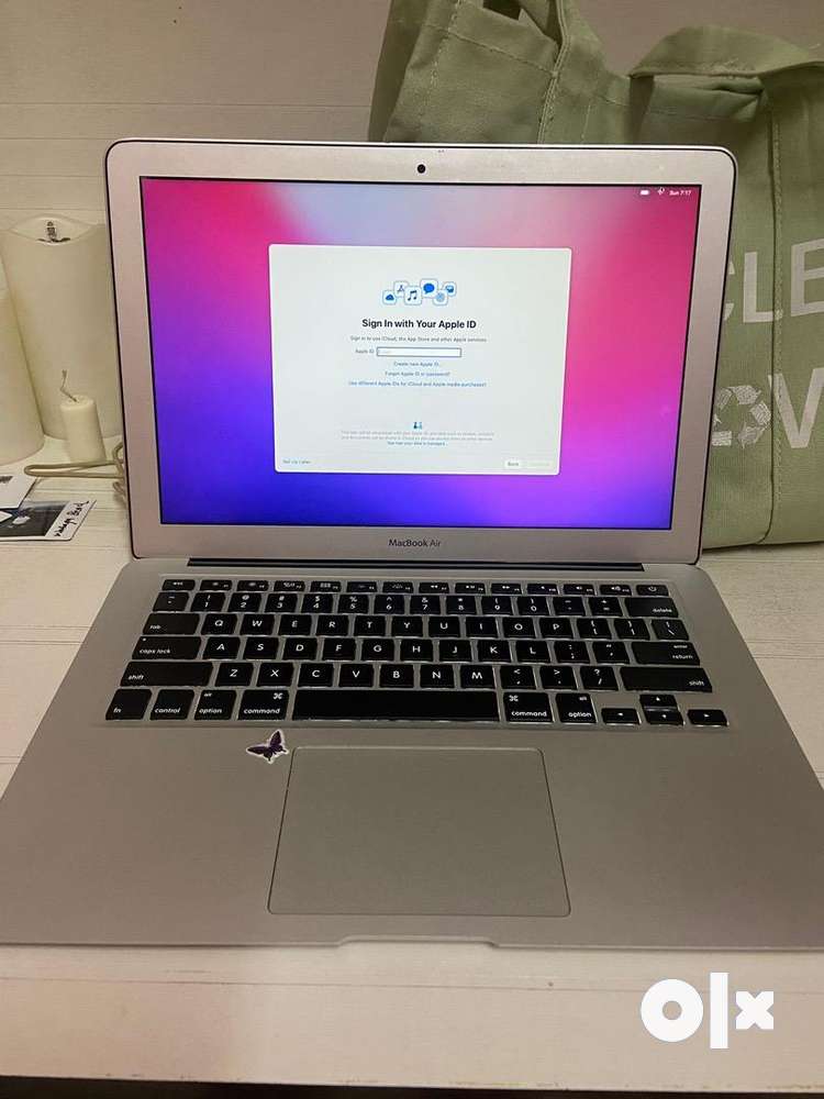 Apple Macbook Air 2015 pristine condition