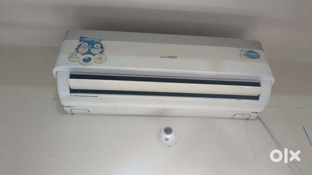 Lloyd AC in good condition