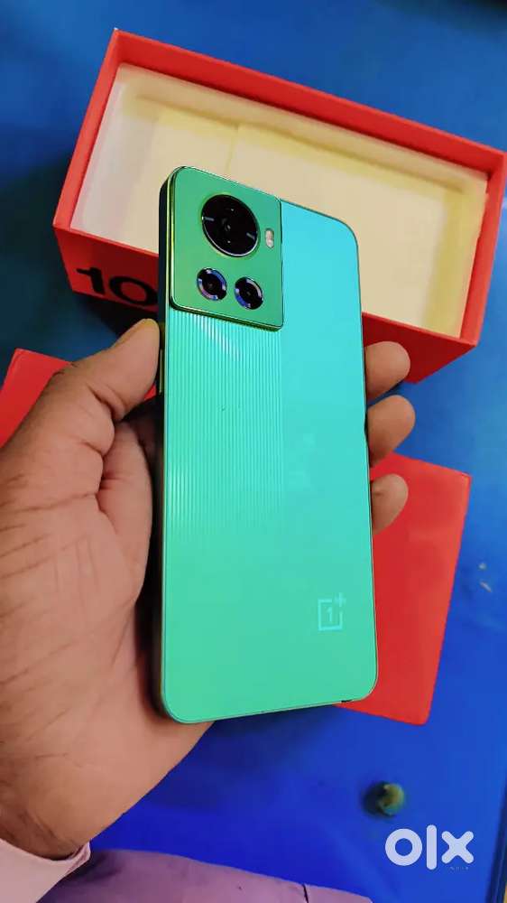 One plus 5g 10R. 8/128 like new