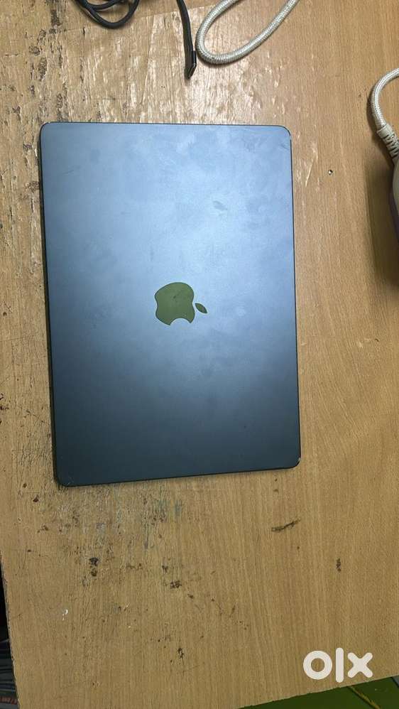 Mac book m2 8 256gb