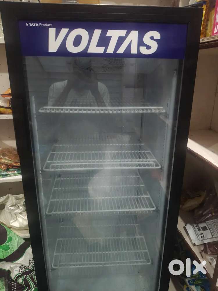 Voltas Upright Freezer 350L Single door