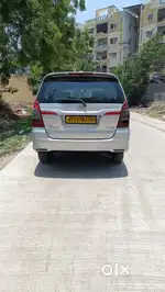 Toyota Innova 2012 Diesel 288000 Km Driven
