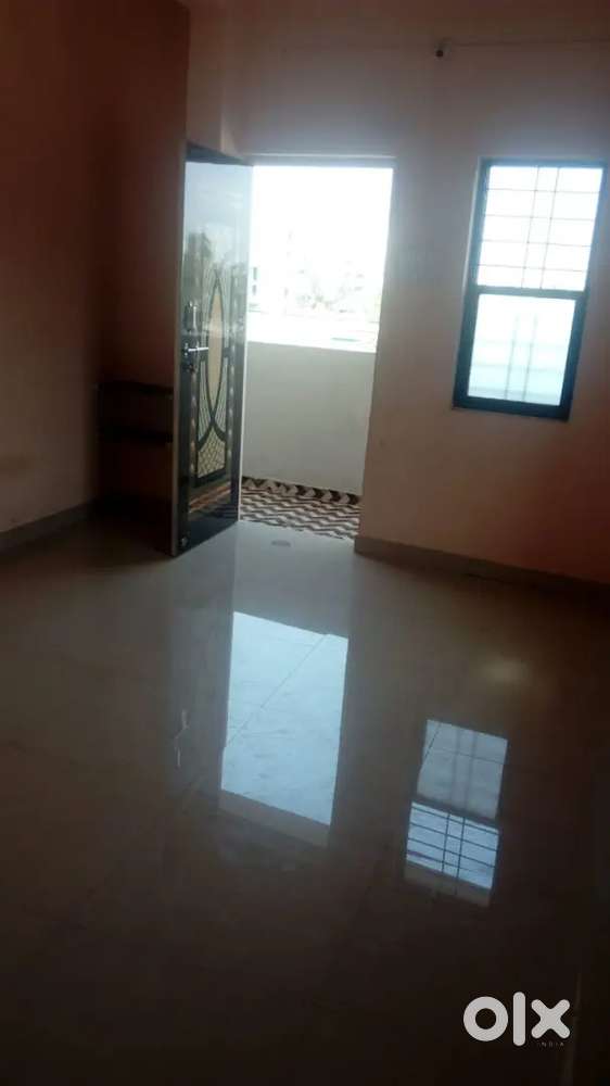 1rk on rent only for families 2 wheeler parking