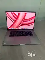 Apple MacBook Pro 2019 i9 32GB 512GB 5.5GB Graphics Warranty
