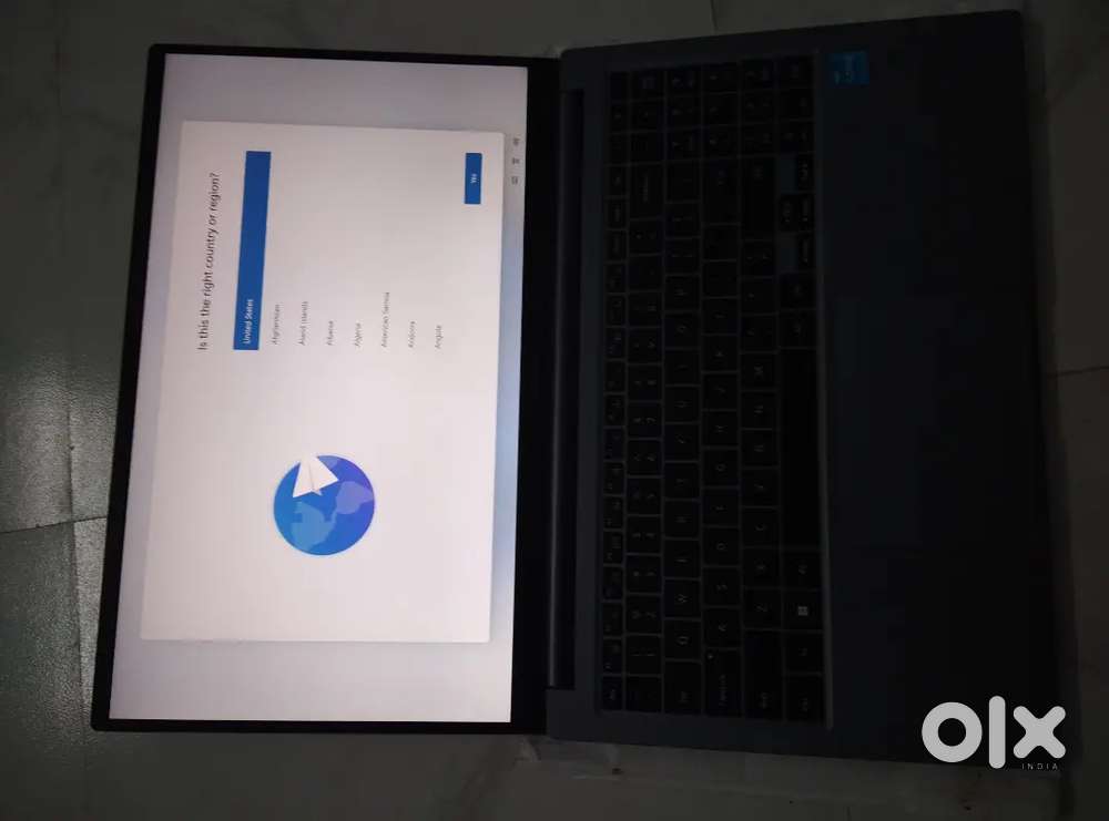 Samsung Galaxy book 4 i3 13 gen 8/128