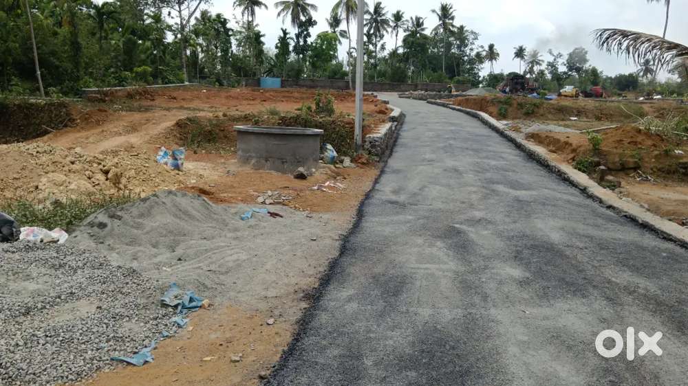 ANGAMALY 3 KM 5,6 ,7,10, CENT PLOT 5 MEATER TAR ROAD