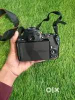 Canon EOS 200d