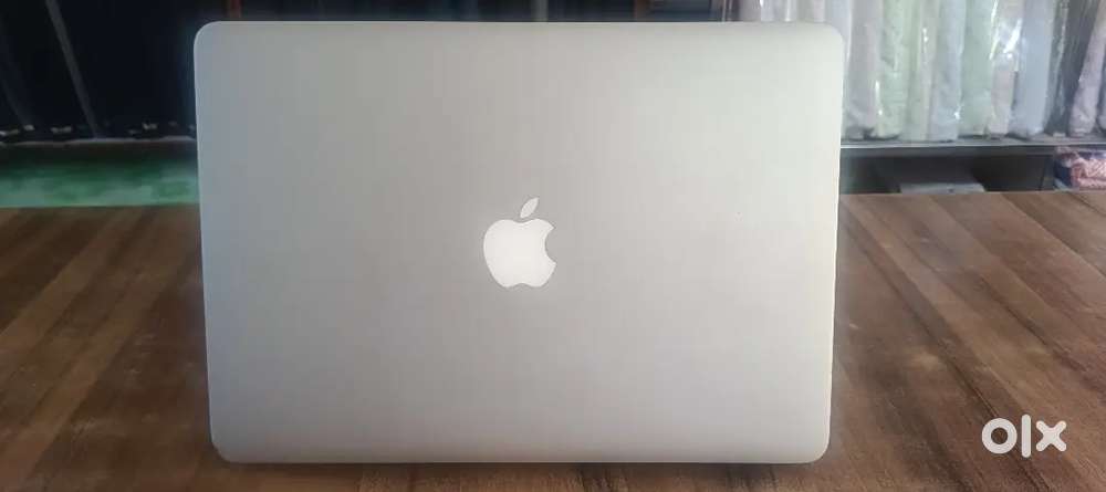 Mackbook air, laptop, for sale, less used, 8 gb, with bill, charger.