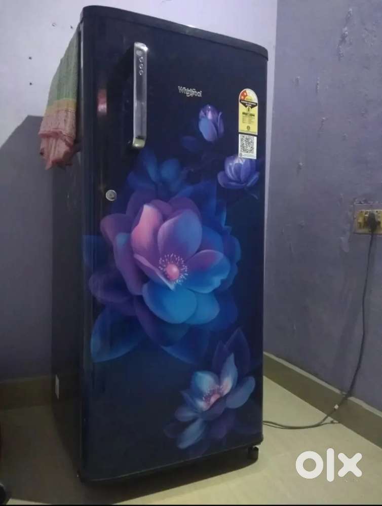 Whirlpool single door fridge in very good condition just 3 year's old