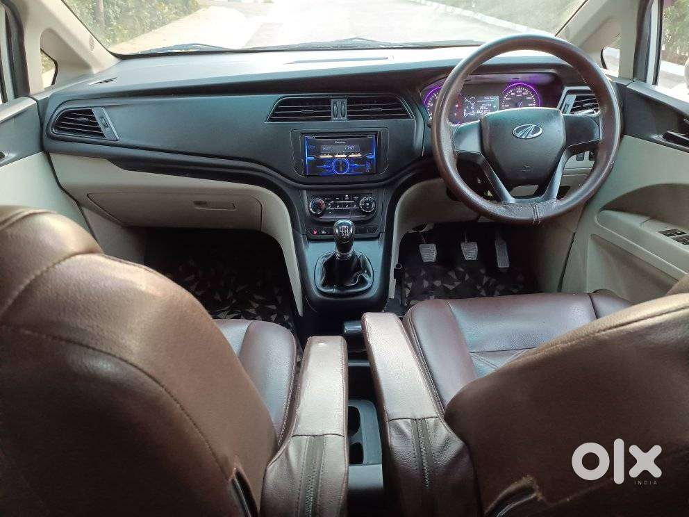 Mahindra Marazzo M4, 2018, Diesel