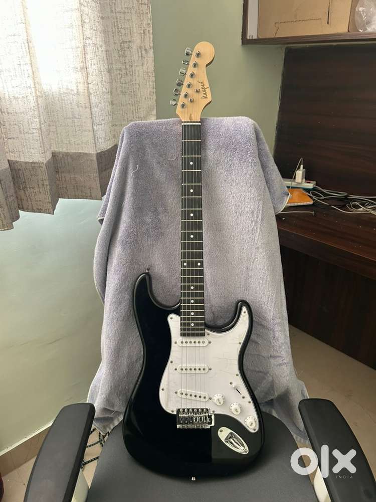 Electric Guitar with Yamaha Bag