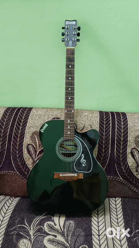 Givson Acoustic Guitar for Sale