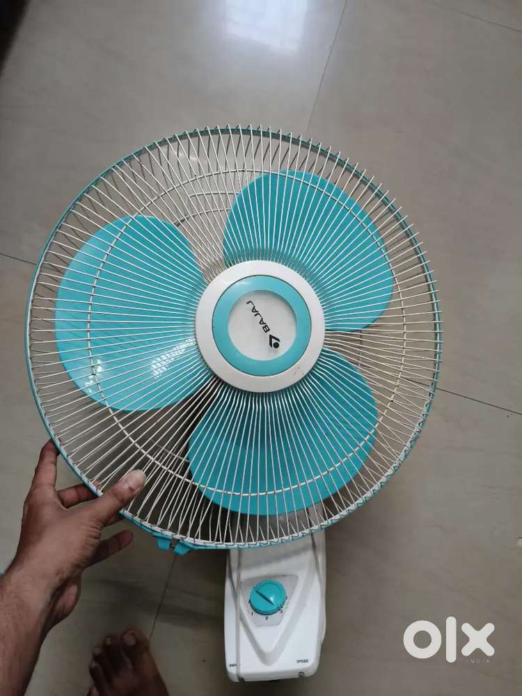 Wall table fan