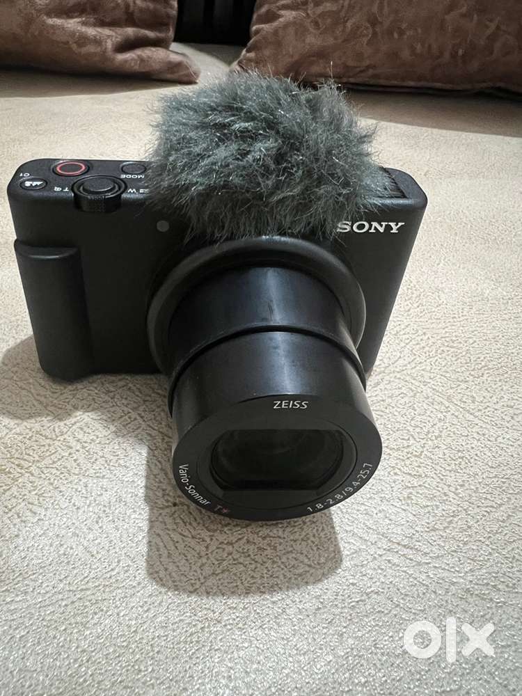 Sony ZV-1 Vlog Camera (2021 Model) – Very Good Condition, ₹50,000