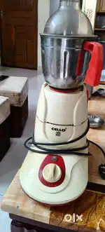 Cello mixer with 2 jar for sell @1300