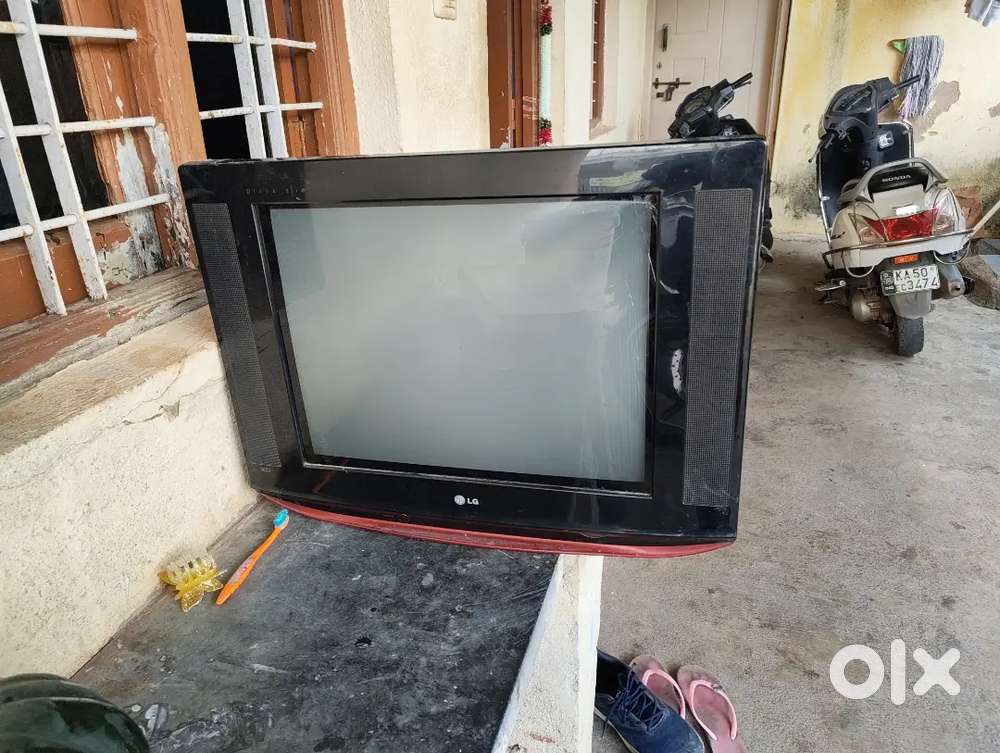 LG Ultra Slim CRT TV
Conditio