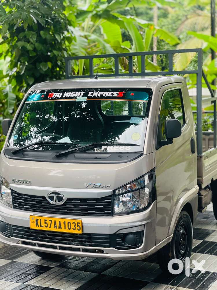 TATA INTRA V10 AC