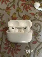 Apple AirPods Pro 2 (2nd Gen)