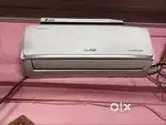 Lloyd 1 ton 3 star split Invertor AC under warranty