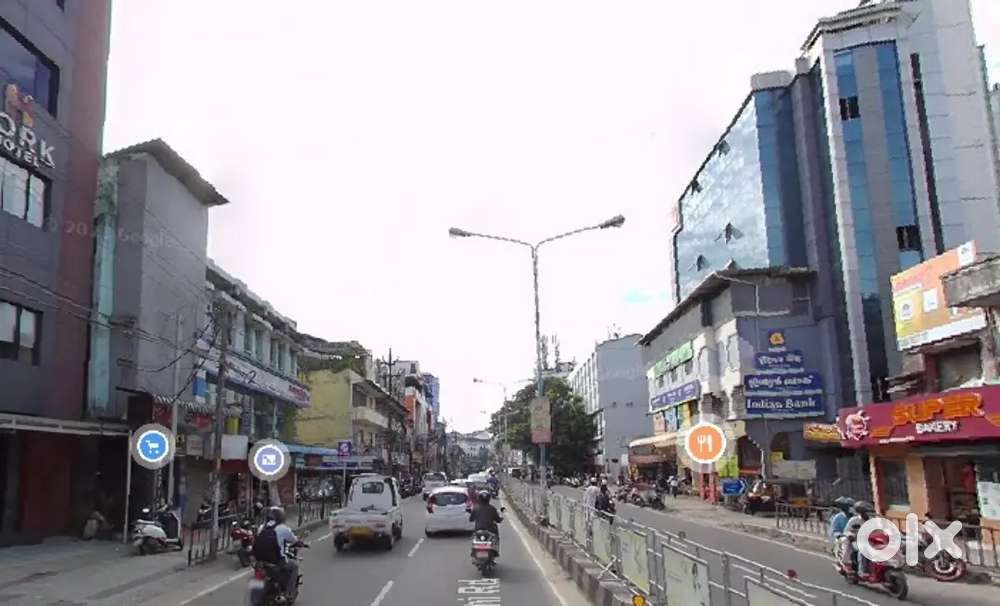 9 cent 9000 sqft got mly 3.5 lak rent com. Building Palarivattom 7.5cr