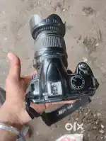 Dslr camera nikon ka hai