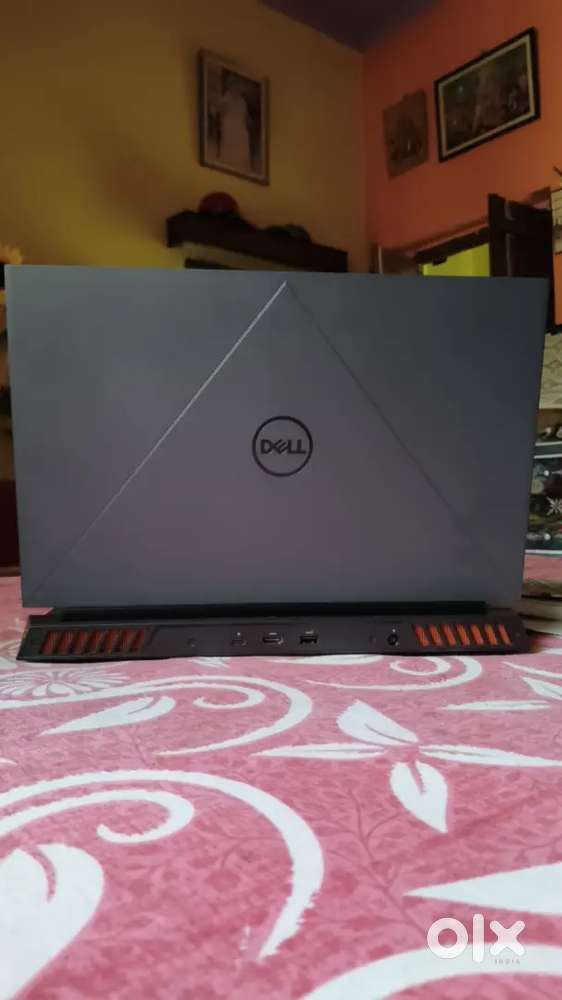 Dell G15-5530 gaming laptop