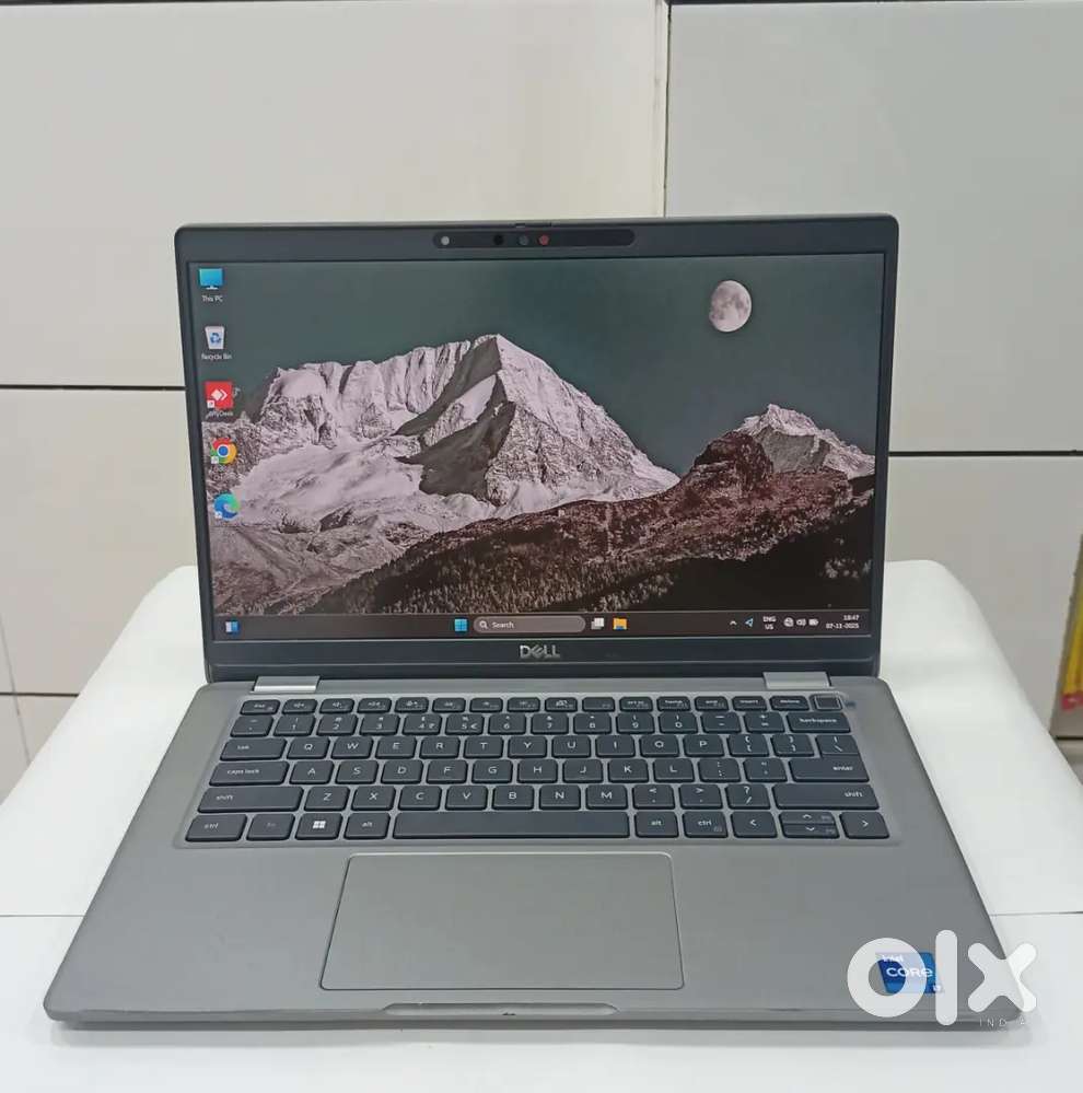 12th Generation Core i7 DELL Laptop
