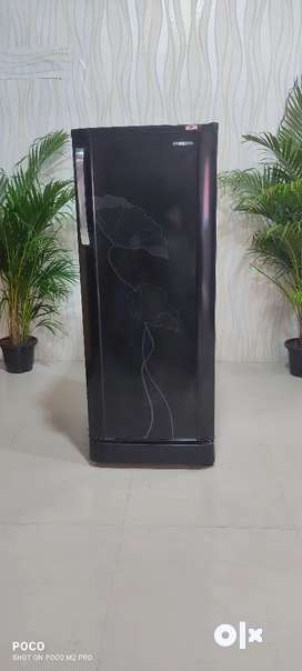 Samsung 5 Star Single Door Fridge Black color with inbuilt Stand