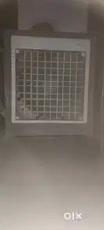 Please buy this it's very good quality cooler
