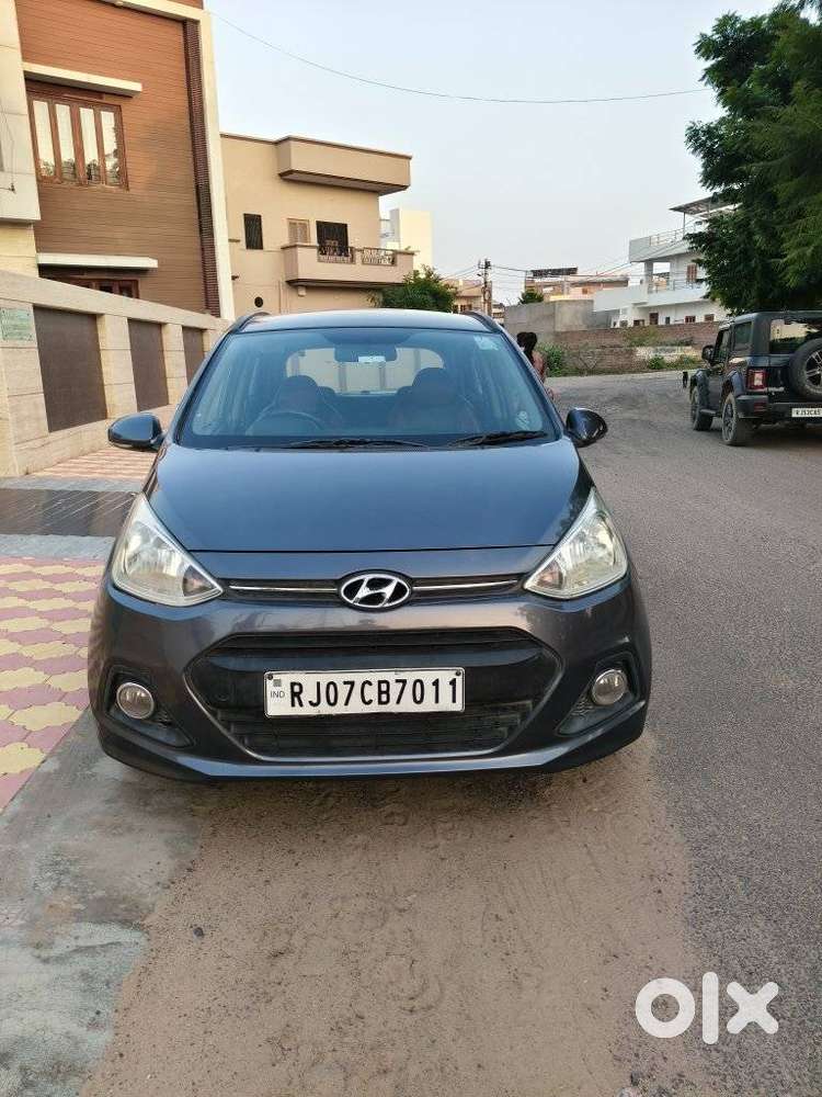 Hyundai Grand i10 2013-2016 Sportz, 2015, Petrol