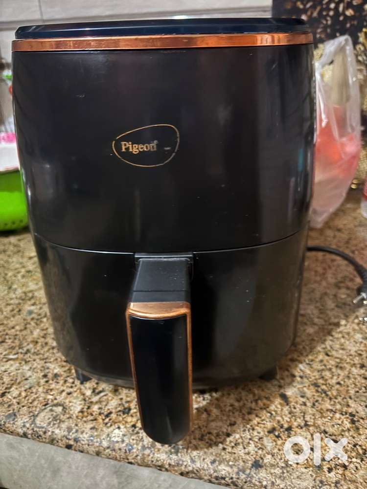 Air fryer black