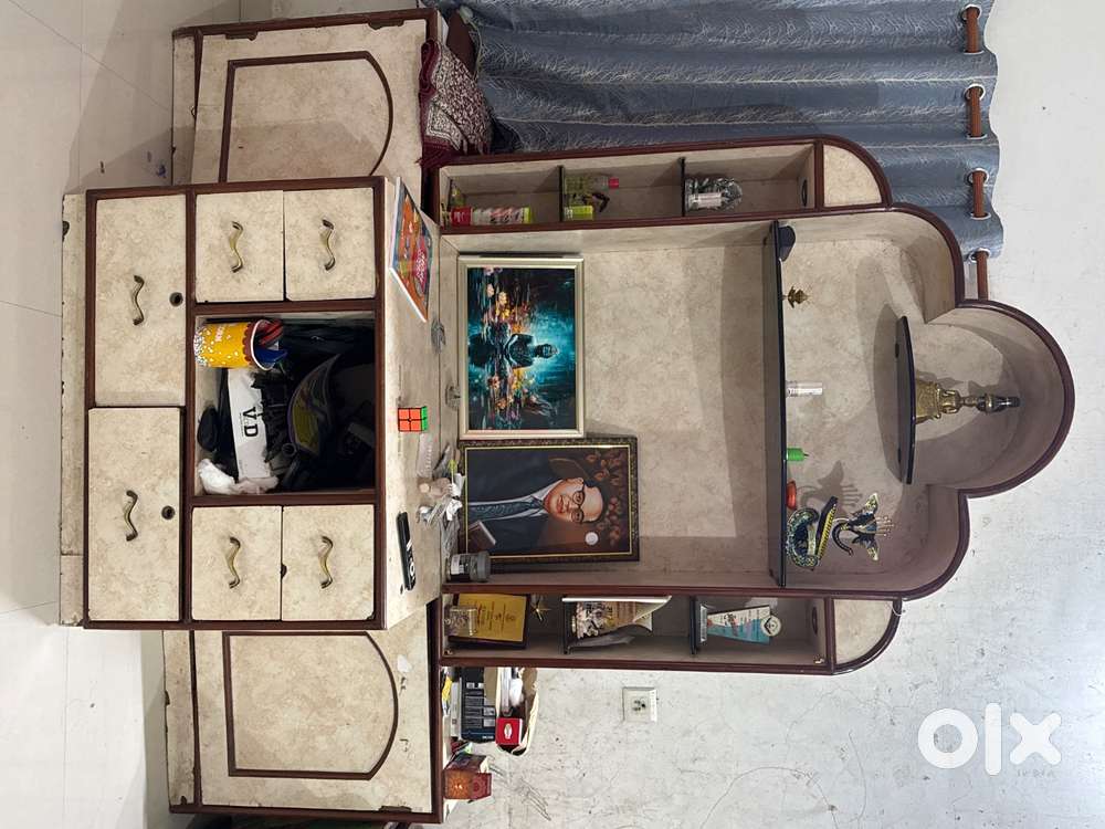 Showcase withdrawers