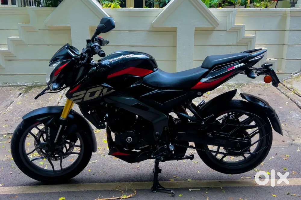 Pulsar NS 200 2023 first owner km 13267