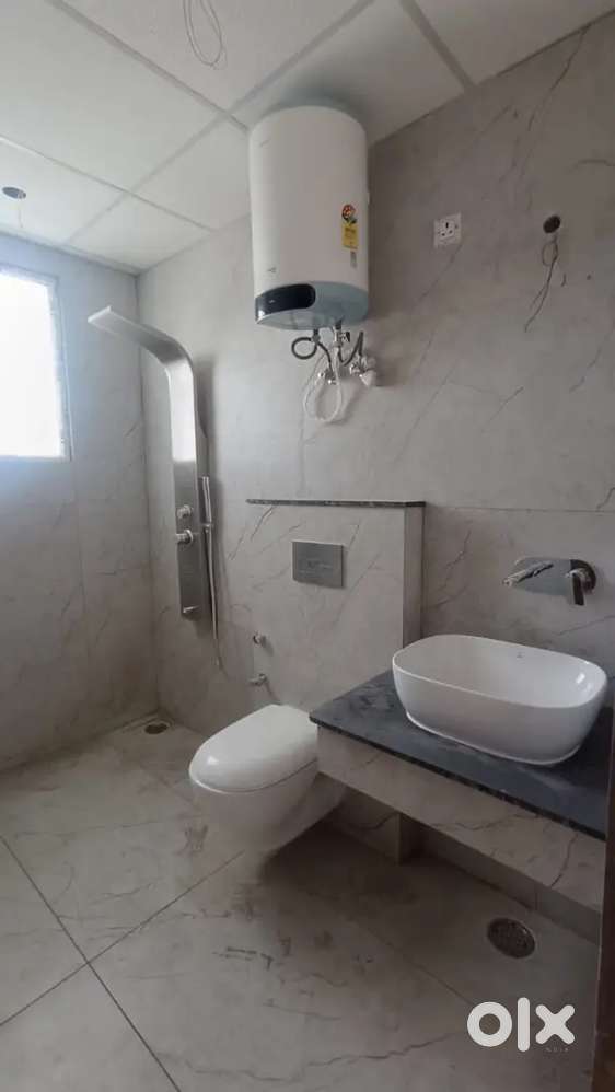 Tez bahadur road Dalanwala flats available